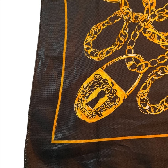 1988 Franklin Mint Silk Scarf - Picture 4 of 12